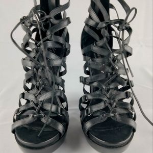 Kenneth Cole 5 inch heels size 8 and 1/2